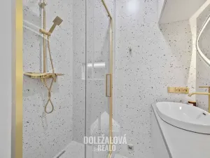 Prodej bytu 1+kk, Praha - Strašnice, Kralická, 25 m2