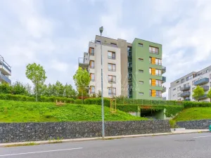 Prodej bytu 3+kk, Praha - Hloubětín, Modrého, 79 m2