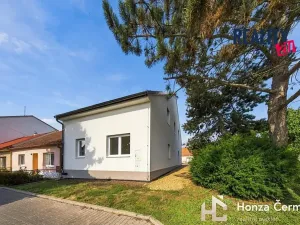 Prodej bytu 3+kk, Pohořelice, 83 m2