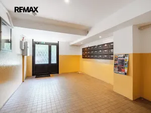 Prodej bytu 4+1, Karlovy Vary, Modenská, 77 m2