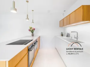 Prodej vícegeneračního domu, Praha - Řeporyje, Bílovská, 195 m2