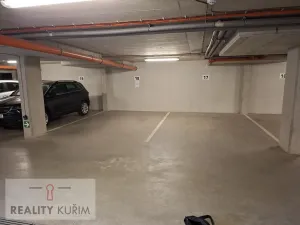 Prodej garážového stání, Tišnov, Moukova, 19 m2