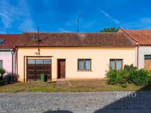 Prodej rodinného domu, Modrá, 102 m2