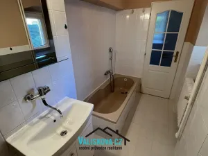 Pronájem bytu 3+1, Kroměříž, Husovo náměstí, 94 m2
