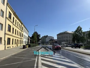 Pronájem bytu 3+1, Kroměříž, Husovo náměstí, 94 m2