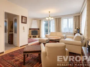 Prodej rodinného domu, Praha - Suchdol, Armádní, 342 m2