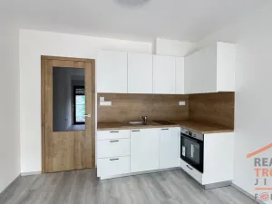 Pronájem bytu 1+kk, Hradec Králové, Pod Zámečkem, 27 m2