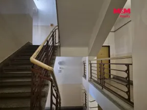 Pronájem bytu 1+kk, Praha - Holešovice, Stupkova, 31 m2