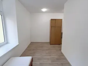 Pronájem bytu 2+kk, Jihlava, Hálkova, 46 m2