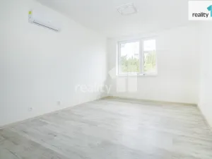 Pronájem bytu 1+kk, Přerov - Přerov VI-Újezdec, Hlavní, 25 m2