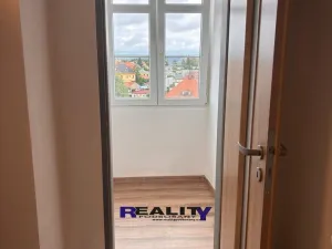 Pronájem bytu 1+1, Žatec, Dukelská, 44 m2