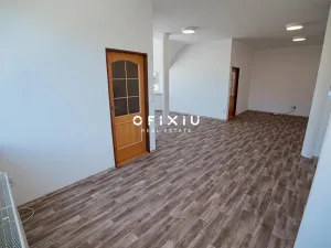 Pronájem bytu 2+kk, Hrušovany nad Jevišovkou, náměstí Míru, 64 m2