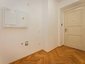 Pronájem bytu 2+kk, Praha - Žižkov, Seifertova, 46 m2