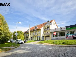 Prodej bytu 2+kk, Zlín, Jarolímkovo náměstí, 66 m2