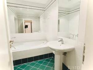Pronájem bytu 3+1, Praha, Hořejší nábřeží, 94 m2