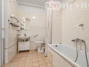 Prodej bytu 2+kk, Pardubice, Dubinská, 47 m2