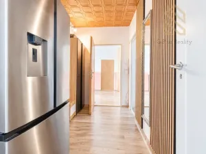 Prodej bytu 3+1, Ústí nad Labem - Neštěmice, Seifertova, 72 m2