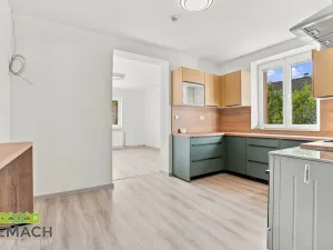 Pronájem bytu 3+1, Hvozdná, K Větřáku, 89 m2