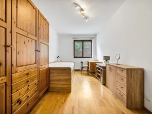 Pronájem bytu 3+1, Praha, Na hřebenech I, 112 m2