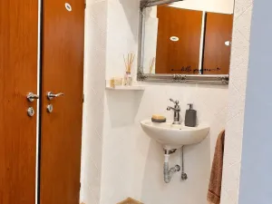 Pronájem obchodního prostoru, Liberec - Liberec II-Nové Město, Studničná, 100 m2