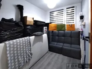 Prodej bytu 3+1, Praha - Prosek, Bílinská, 55 m2
