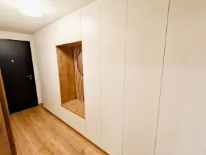 Pronájem bytu 1+kk, Praha - Vysočany, Střídavá, 36 m2