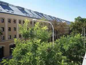 Pronájem bytu 2+kk, Praha, Pernerova, 50 m2