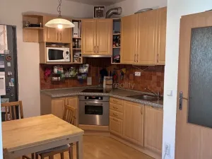 Pronájem bytu 2+kk, Praha, Kudrnova, 65 m2