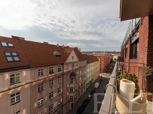 Pronájem bytu 1+kk, Praha - Holešovice, V háji, 34 m2