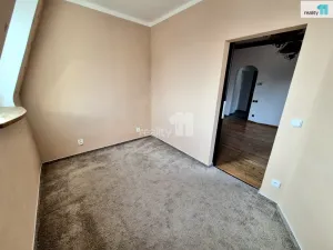 Prodej bytu 3+1, Aš, Jateční, 78 m2