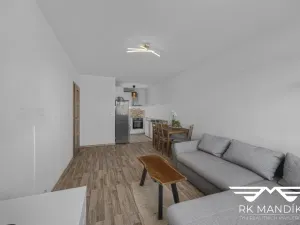 Prodej bytu 2+kk, Praha - Horní Měcholupy, Ravennská, 44 m2