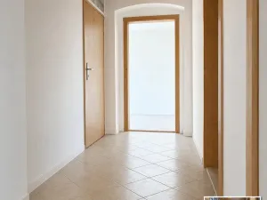 Prodej bytu 4+1, Karlovy Vary - Rybáře, nám. 17. listopadu, 105 m2