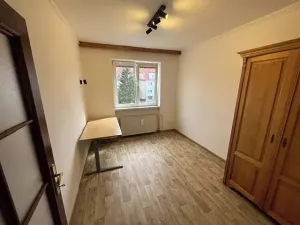 Pronájem bytu 3+1, Praha, V rovinách, 82 m2