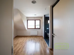 Prodej rodinného domu, Slatinky, 260 m2