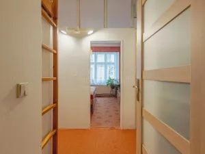 Prodej bytu 3+1, Praha - Bubeneč, U studánky, 82 m2