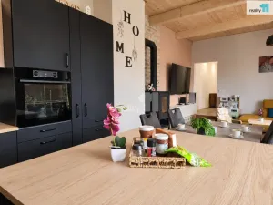 Prodej rodinného domu, Vinary, 114 m2
