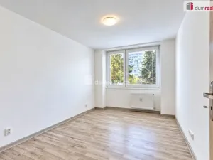 Pronájem obchodního prostoru, Neratovice, Kojetická, 39 m2