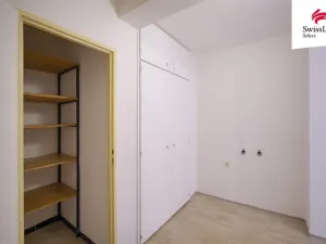 Prodej bytu 3+1, Praha - Strašnice, Žernovská, 73 m2