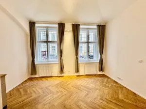 Pronájem bytu 1+kk, Praha - Vinohrady, Lublaňská, 28 m2