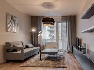 Pronájem bytu 2+kk, Praha - Strašnice, Zvěřinova, 61 m2