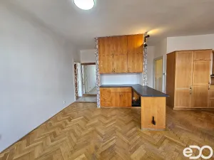 Pronájem bytu 2+kk, Praha, Husinecká, 73 m2