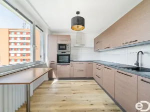 Prodej bytu 3+1, Hradec Králové, Gebauerova, 72 m2