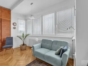 Prodej bytu 1+1, Hradec Králové - Pražské Předměstí, Fráni Šrámka, 68 m2