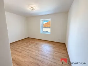Prodej bytu 2+kk, Smečno, 56 m2