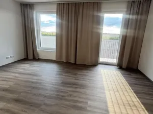 Pronájem bytu 2+kk, Plzeň - Skvrňany, Františka Kováříka, 61 m2