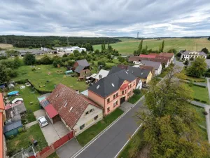 Prodej rodinného domu, Cebiv, 360 m2
