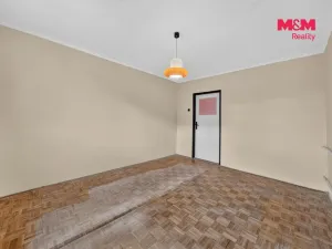 Prodej bytu 3+1, Třeboň - Třeboň II, Souběžná, 64 m2