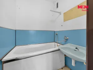 Prodej bytu 3+1, Třeboň - Třeboň II, Souběžná, 64 m2