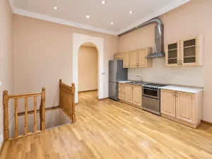 Pronájem kanceláře, Praha - Žižkov, Slavíkova, 105 m2