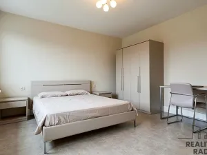 Prodej bytu 2+kk, Praha, U starého mlýna, 79 m2